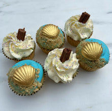 Load image into Gallery viewer, Summer Seaside Cupcakes (Flavour of the Month)